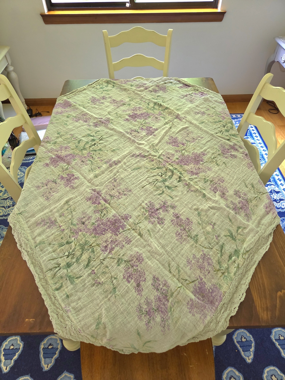 April Cornell Linen Tablecloth - Picture 3 of 4